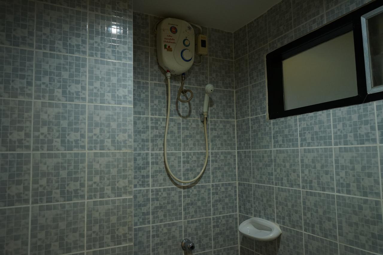 ホテル イエス カオサン バンコク都 エクステリア 写真